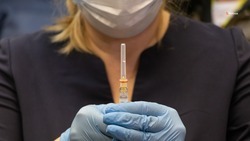 Подростки из Ессентуков начали иммунизацию от коронавируса 