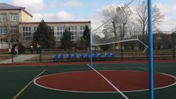 В селе Красногвардейского округа благодаря губернаторской программе построили спортплощадку